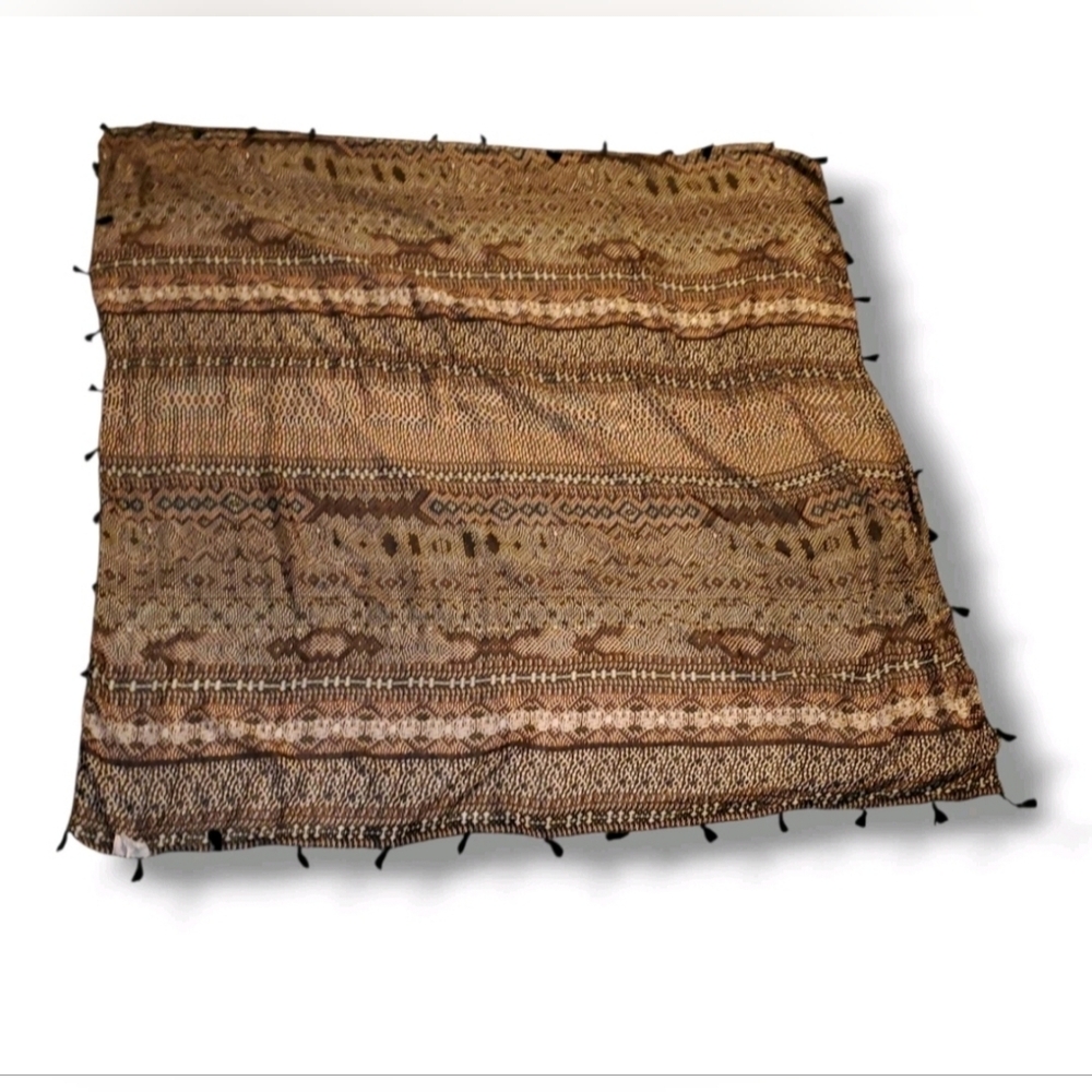 Chic Brown Patterned Scarf